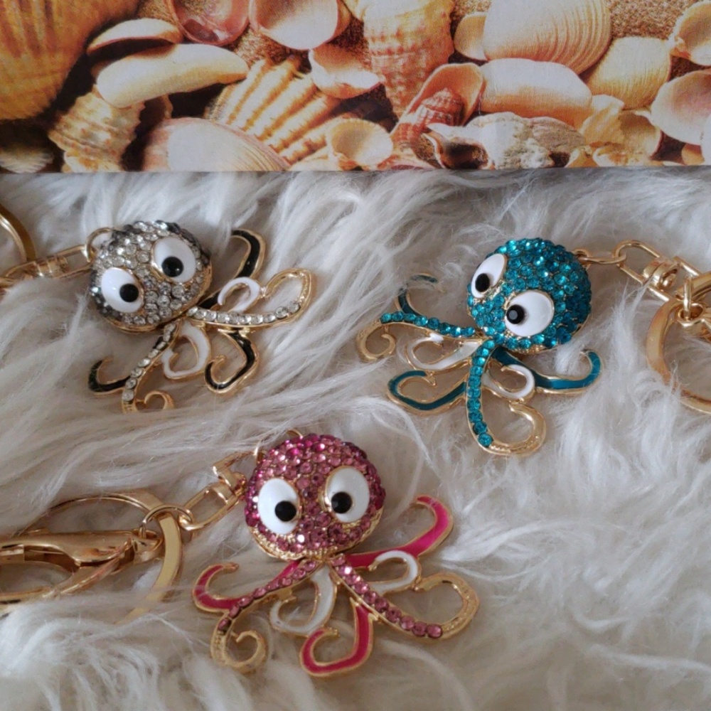 🦑Rhinestone Keychains🦑